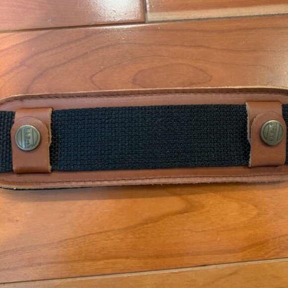 Vintage LL Bean Freeport Maine Maroon Leather / Canvas Travel Bag - Picture 11 of 11